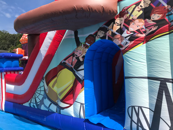 �A�~���[�Y�����g�p�[�NW�X���C�_�[