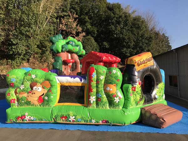 バックヤードコンボ 秘密基地ふわふわ