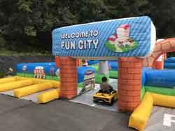 �T�[�L�b�g�R�[�X�@FUNCITY