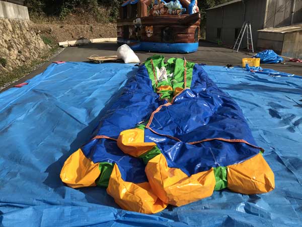 ふわふわドームとは