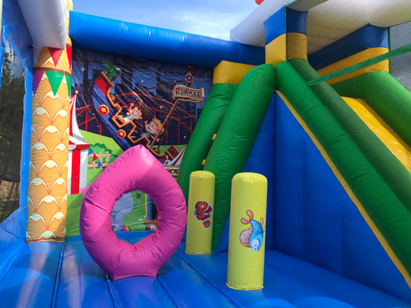 ���܂̂݃T�[�J�X�R���{