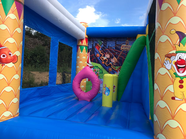 ���܂̂݃T�[�J�X�R���{