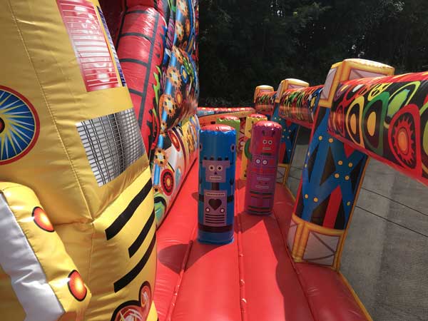 �A�[�}�[���{�E�X���C�_�[���R���{