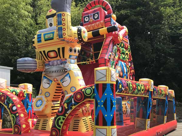 �A�[�}�[���{�E�X���C�_�[���R���{